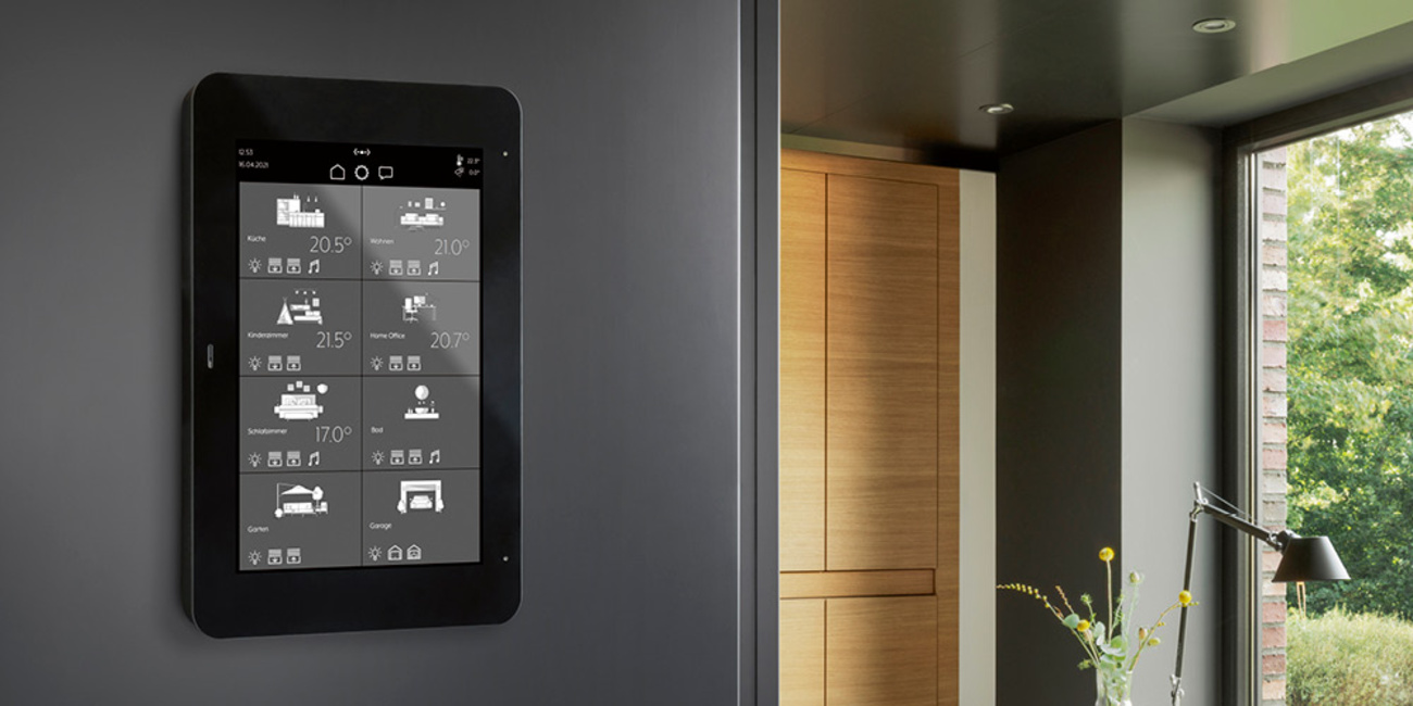 JUNG Smart Panel 8 bei Olaf Lachmann GmbH in Luckau