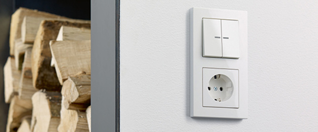 JUNG KNX Taster F 10 bei Olaf Lachmann GmbH in Luckau